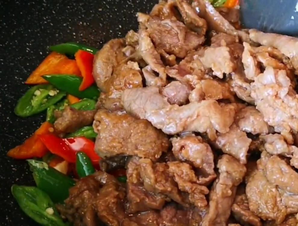 牛肉，餐桌上的营养宝库与美食之选牛肉怎么炒才好吃又嫩