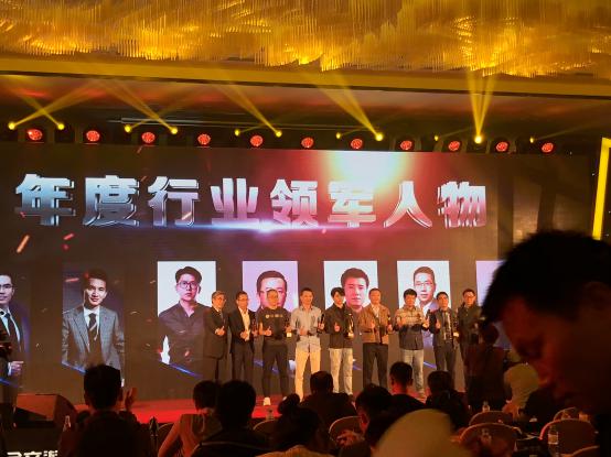天下釆彩，与你同行，共创精彩天下彩与你同行资料下载