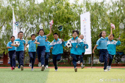 2036年，未来彩票的一肖预测—理性与科学的边界一肖一码三中三