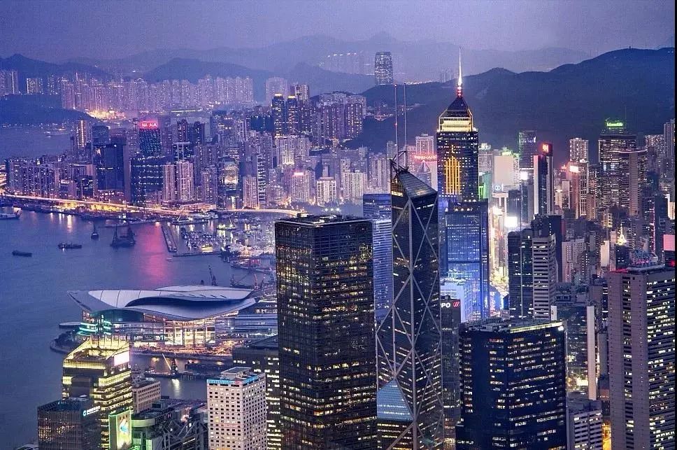 2043年，今晚香港特马揭秘—一场科技与传统的奇妙碰撞2024今晚香港开特马开什么1月十七日